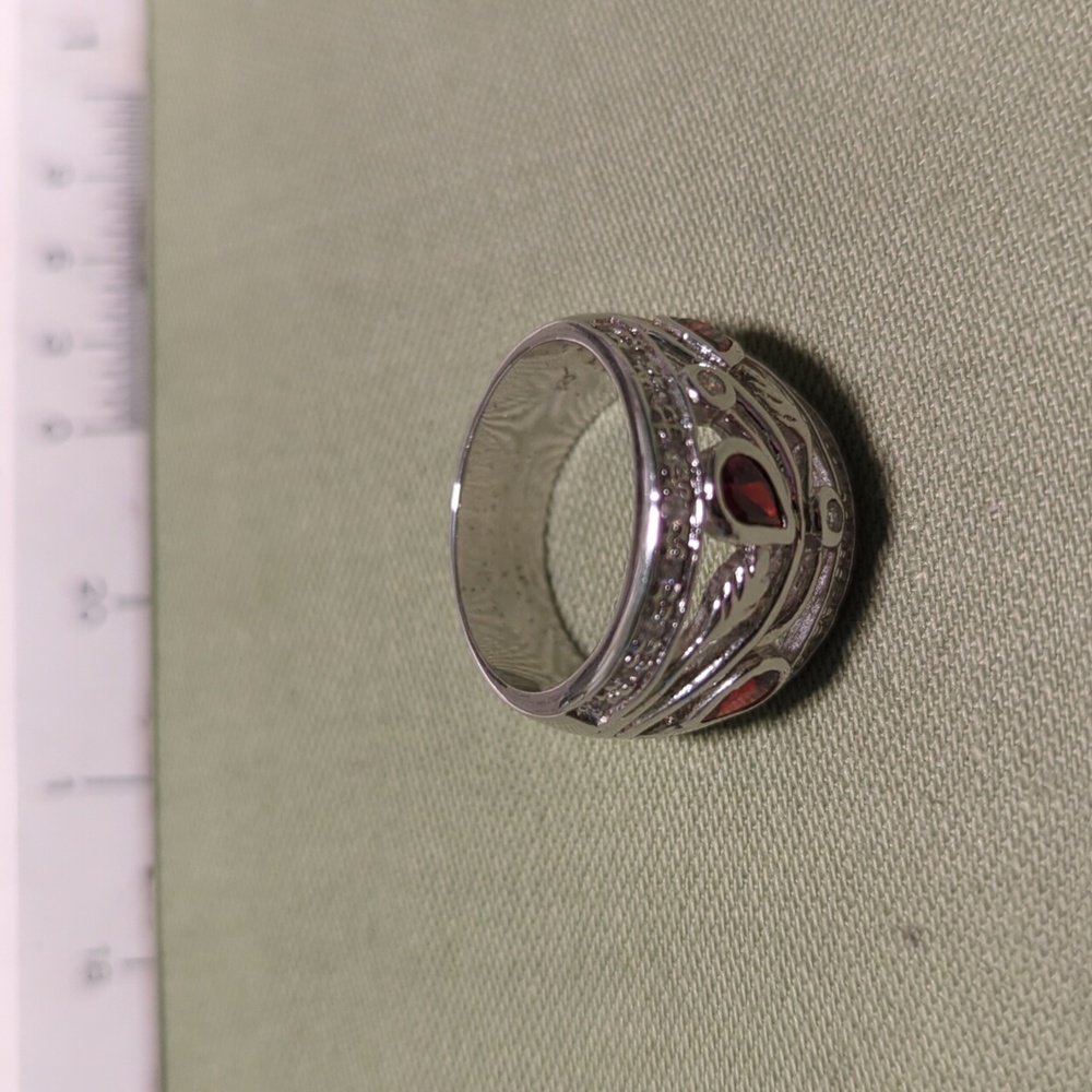 Vintage Sterling Silver Red Gem Ring - Picture 3 of 5